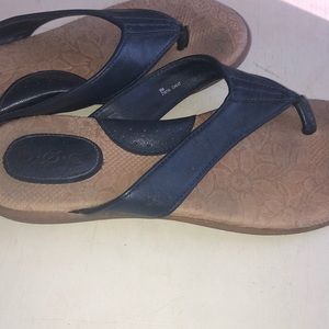 Born size 9 navy blue thong sandal